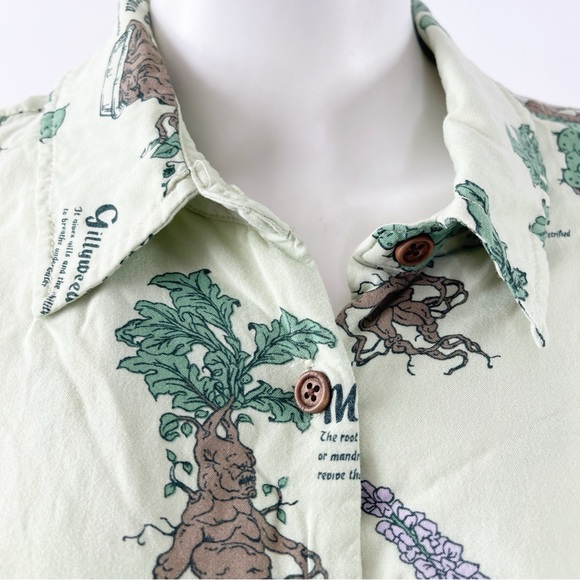 Harry Potter Top Green Front Knot Herbology Notes Cropped Shirt Size L - Picture 3 of 9